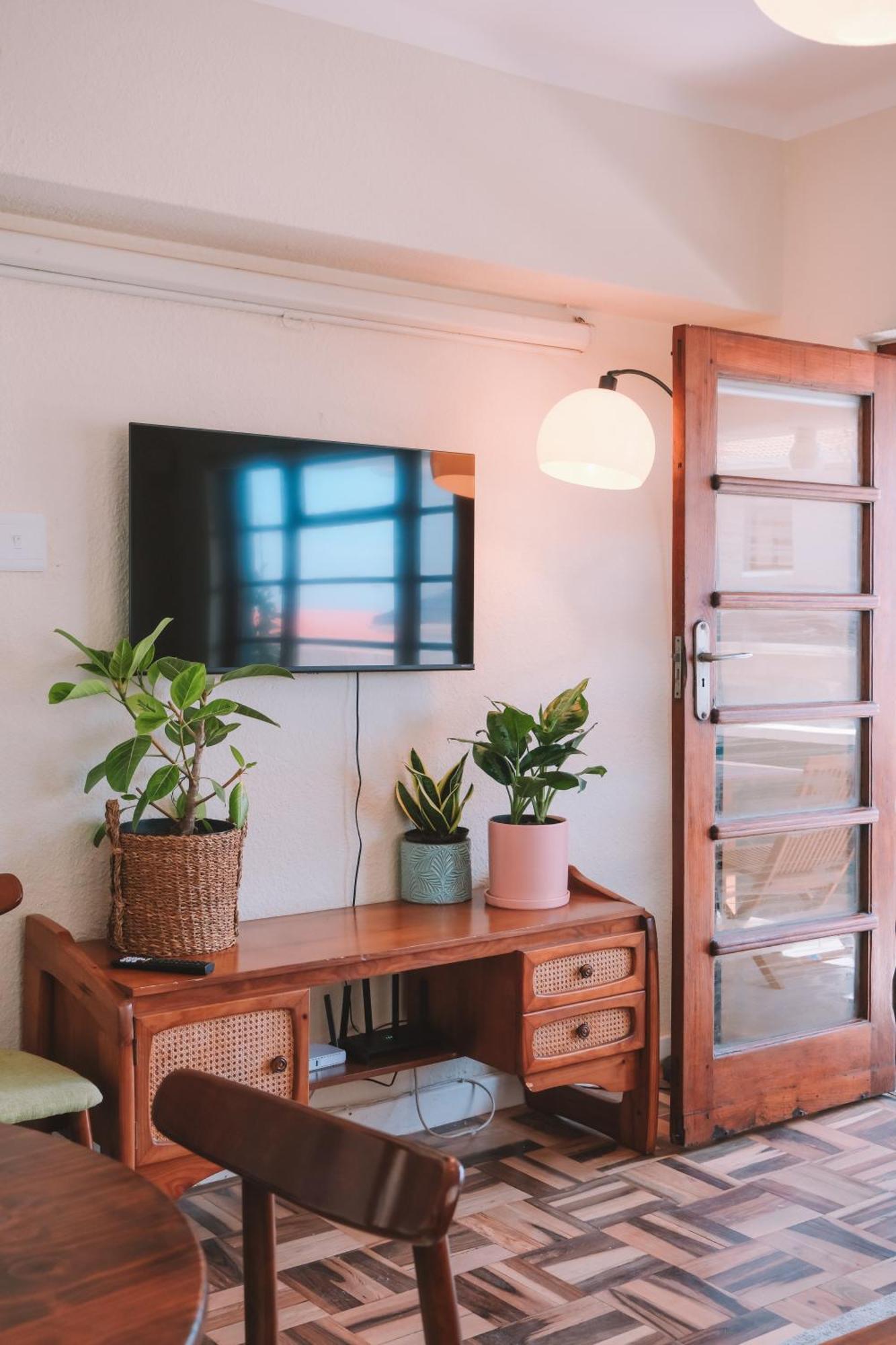 Sonder Surf - Modern With Ocean View Cape Town