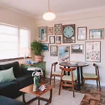 Sonder Surf - Modern Apartment With Ocean View